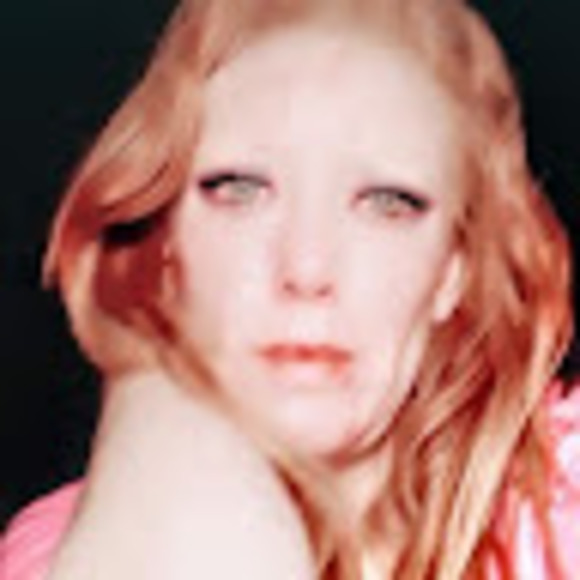 Meet your Posher, Amanda - Picture 1 of 1